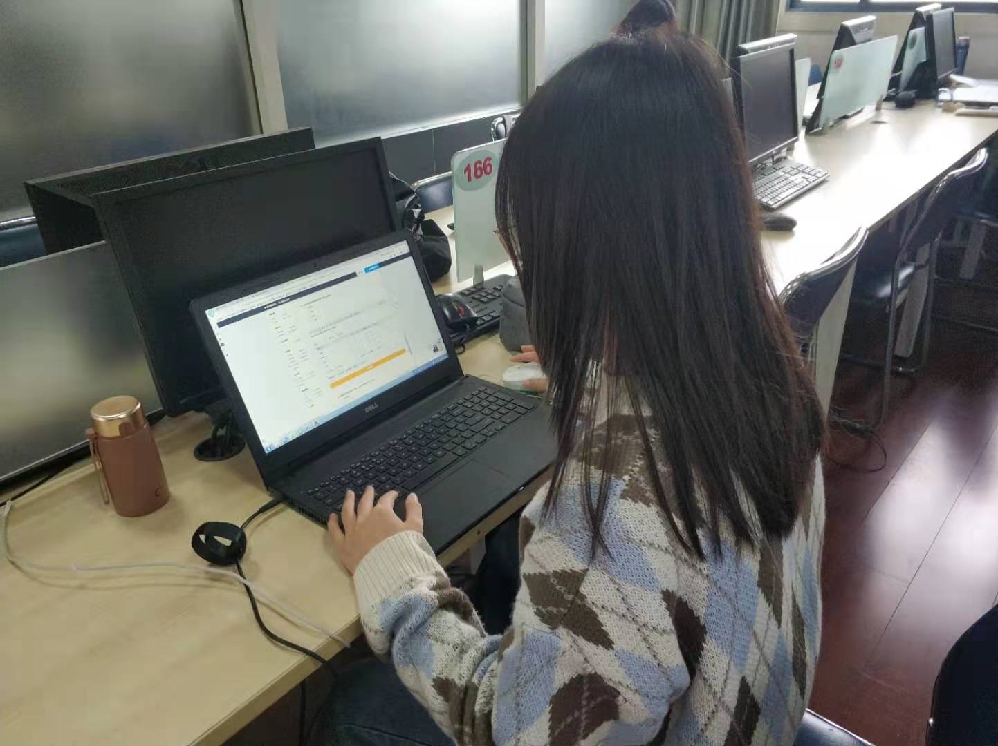 77568d3d2ef84cb6ae7a9442800fcc27.jpg 77568d3d2ef84cb6ae7a9442800fcc27.jpg