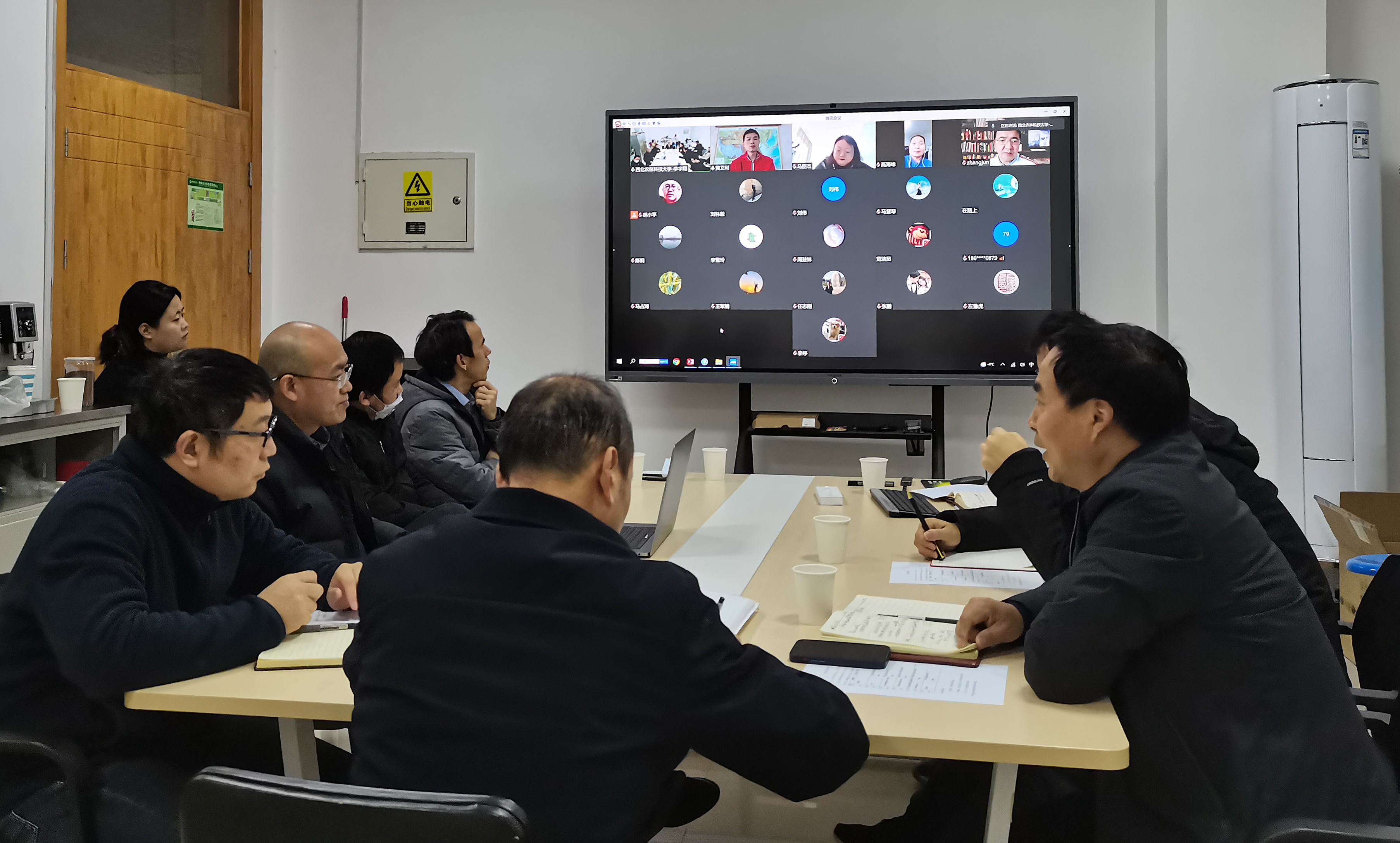 e8d58500b6c1474cbddc7149aeb3a769.jpg e8d58500b6c1474cbddc7149aeb3a769.jpg